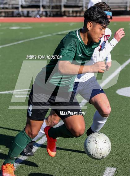 Thumbnail 2 in St. Margaret's @ Nogales (CIF-SS D5 Semifinal) photogallery.