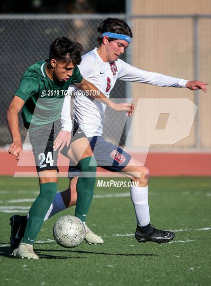 Thumbnail 3 in St. Margaret's @ Nogales (CIF-SS D5 Semifinal) photogallery.