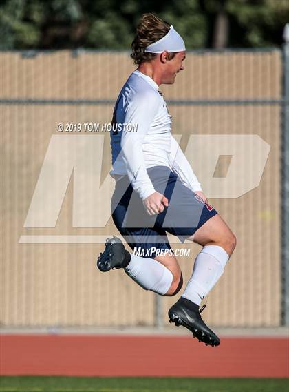 Thumbnail 3 in St. Margaret's @ Nogales (CIF-SS D5 Semifinal) photogallery.