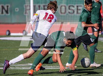 Thumbnail 3 in St. Margaret's @ Nogales (CIF-SS D5 Semifinal) photogallery.