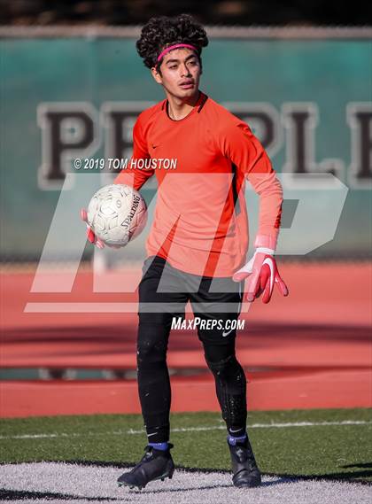 Thumbnail 3 in St. Margaret's @ Nogales (CIF-SS D5 Semifinal) photogallery.