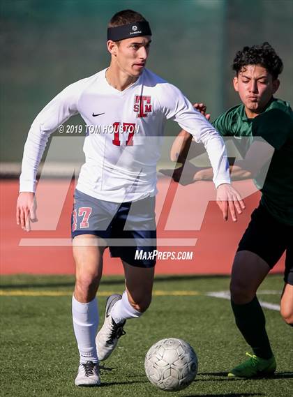 Thumbnail 2 in St. Margaret's @ Nogales (CIF-SS D5 Semifinal) photogallery.
