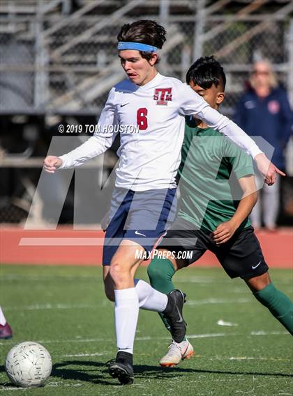 Thumbnail 1 in St. Margaret's @ Nogales (CIF-SS D5 Semifinal) photogallery.