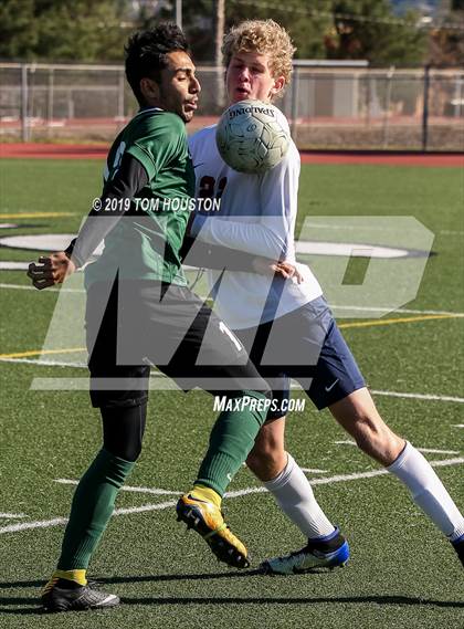 Thumbnail 1 in St. Margaret's @ Nogales (CIF-SS D5 Semifinal) photogallery.
