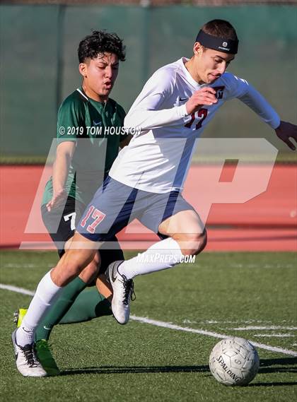 Thumbnail 1 in St. Margaret's @ Nogales (CIF-SS D5 Semifinal) photogallery.