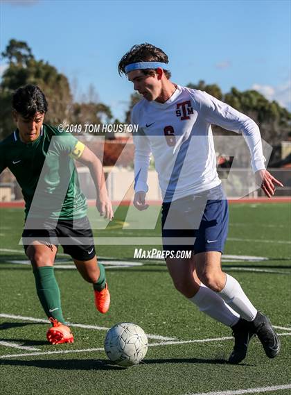 Thumbnail 2 in St. Margaret's @ Nogales (CIF-SS D5 Semifinal) photogallery.
