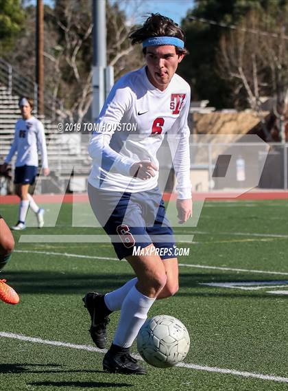 Thumbnail 2 in St. Margaret's @ Nogales (CIF-SS D5 Semifinal) photogallery.