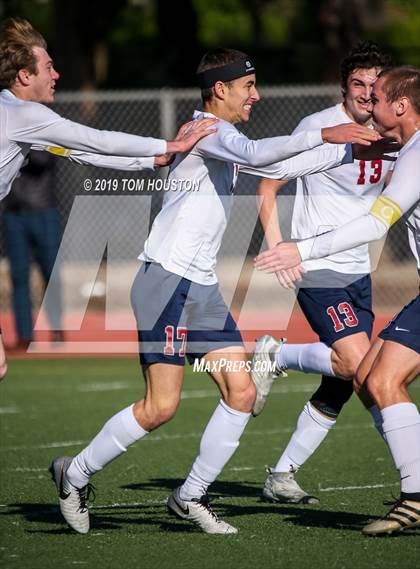 Thumbnail 2 in St. Margaret's @ Nogales (CIF-SS D5 Semifinal) photogallery.