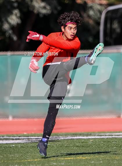 Thumbnail 2 in St. Margaret's @ Nogales (CIF-SS D5 Semifinal) photogallery.