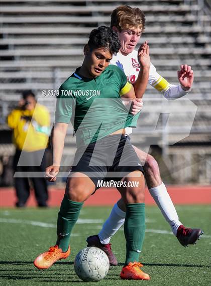 Thumbnail 3 in St. Margaret's @ Nogales (CIF-SS D5 Semifinal) photogallery.