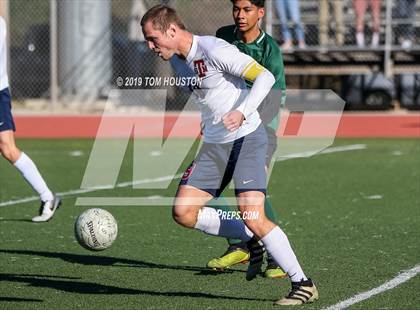 Thumbnail 2 in St. Margaret's @ Nogales (CIF-SS D5 Semifinal) photogallery.