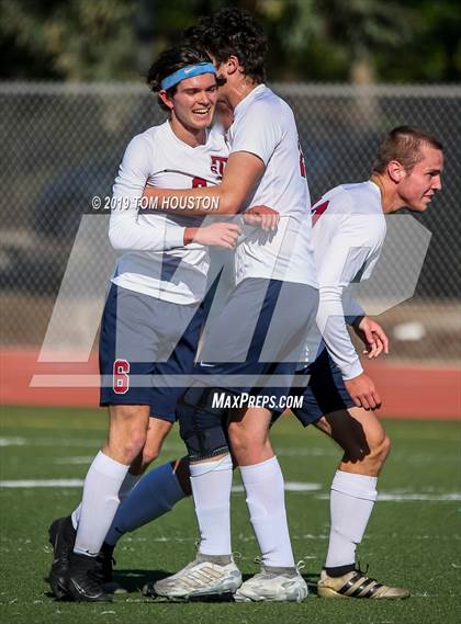 Thumbnail 3 in St. Margaret's @ Nogales (CIF-SS D5 Semifinal) photogallery.