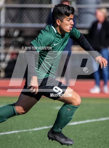 Thumbnail 3 in St. Margaret's @ Nogales (CIF-SS D5 Semifinal) photogallery.
