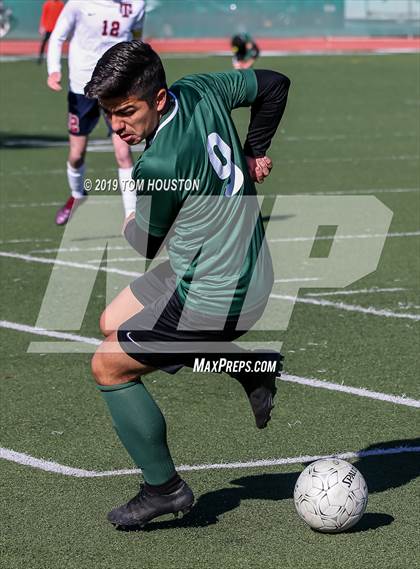 Thumbnail 3 in St. Margaret's @ Nogales (CIF-SS D5 Semifinal) photogallery.