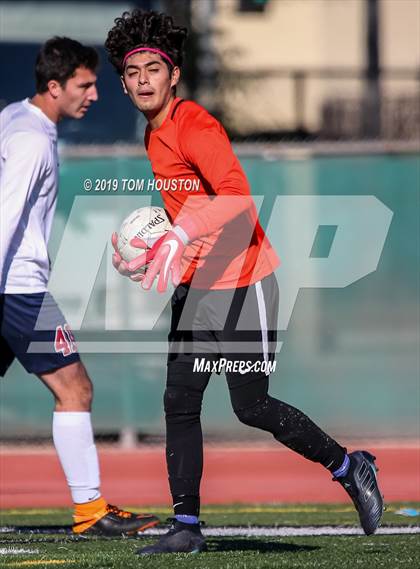 Thumbnail 1 in St. Margaret's @ Nogales (CIF-SS D5 Semifinal) photogallery.