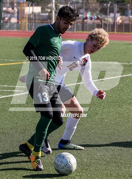 Thumbnail 2 in St. Margaret's @ Nogales (CIF-SS D5 Semifinal) photogallery.