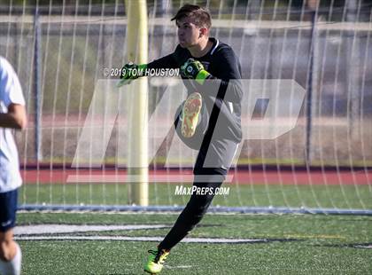 Thumbnail 1 in St. Margaret's @ Nogales (CIF-SS D5 Semifinal) photogallery.