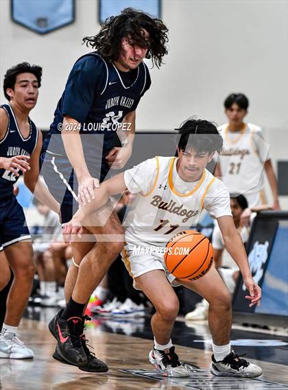 Thumbnail 3 in West Covina vs. Jurupa Valley photogallery.