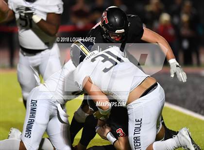 Thumbnail 2 in St. John Bosco @ San Clemente (DIV 1 CIF SS Playoff Quarterfinal) photogallery.
