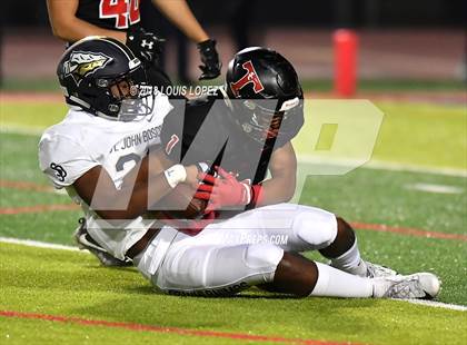 Thumbnail 3 in St. John Bosco @ San Clemente (DIV 1 CIF SS Playoff Quarterfinal) photogallery.