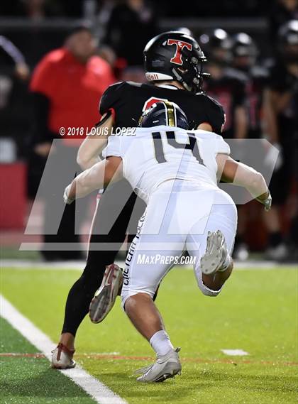 Thumbnail 2 in St. John Bosco @ San Clemente (DIV 1 CIF SS Playoff Quarterfinal) photogallery.