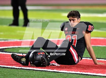 Thumbnail 2 in St. John Bosco @ San Clemente (DIV 1 CIF SS Playoff Quarterfinal) photogallery.