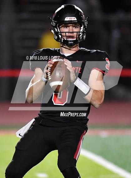Thumbnail 2 in St. John Bosco @ San Clemente (DIV 1 CIF SS Playoff Quarterfinal) photogallery.