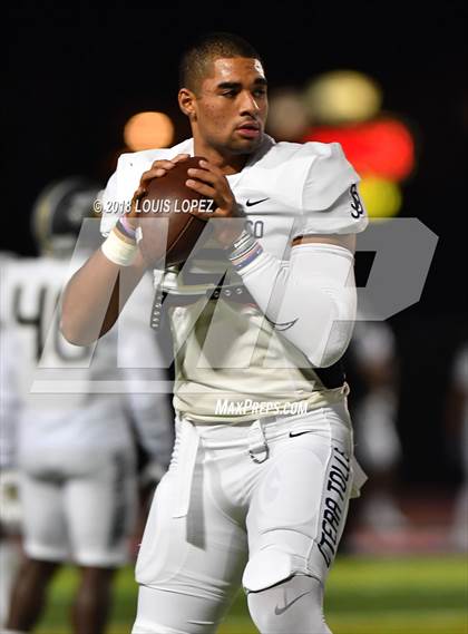 Thumbnail 3 in St. John Bosco @ San Clemente (DIV 1 CIF SS Playoff Quarterfinal) photogallery.
