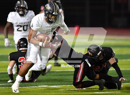 Thumbnail 2 in St. John Bosco @ San Clemente (DIV 1 CIF SS Playoff Quarterfinal) photogallery.