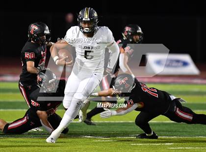 Thumbnail 3 in St. John Bosco @ San Clemente (DIV 1 CIF SS Playoff Quarterfinal) photogallery.