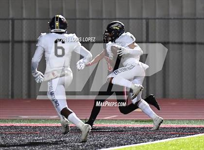 Thumbnail 2 in St. John Bosco @ San Clemente (DIV 1 CIF SS Playoff Quarterfinal) photogallery.