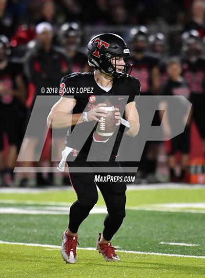 Thumbnail 2 in St. John Bosco @ San Clemente (DIV 1 CIF SS Playoff Quarterfinal) photogallery.