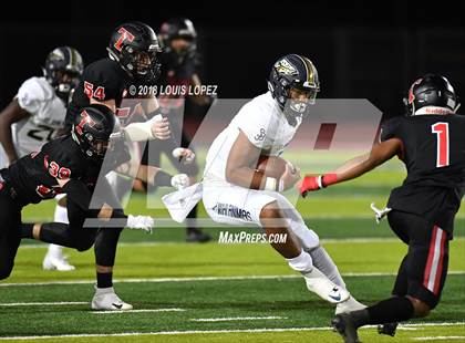 Thumbnail 2 in St. John Bosco @ San Clemente (DIV 1 CIF SS Playoff Quarterfinal) photogallery.