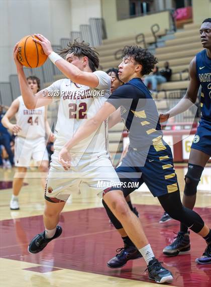 Thumbnail 1 in Mater Dei Catholic vs Mission Hills (CIF SDS Division 1 Round 1) photogallery.