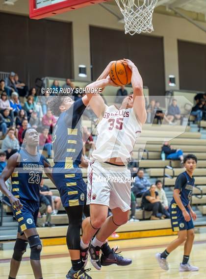 Thumbnail 1 in Mater Dei Catholic vs Mission Hills (CIF SDS Division 1 Round 1) photogallery.