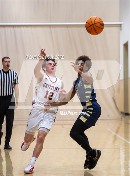 Thumbnail 2 in Mater Dei Catholic vs Mission Hills (CIF SDS Division 1 Round 1) photogallery.