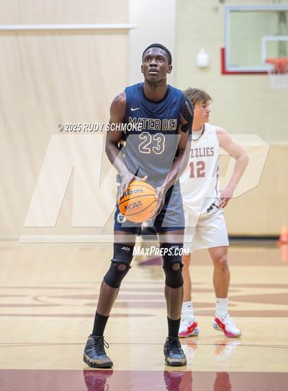 Thumbnail 1 in Mater Dei Catholic vs Mission Hills (CIF SDS Division 1 Round 1) photogallery.