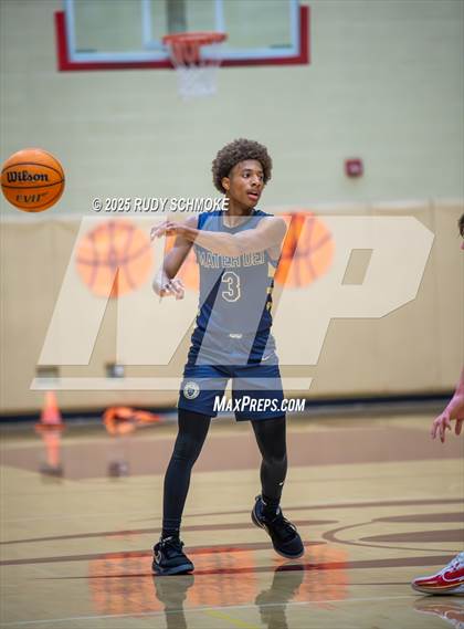 Thumbnail 3 in Mater Dei Catholic vs Mission Hills (CIF SDS Division 1 Round 1) photogallery.