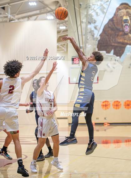 Thumbnail 1 in Mater Dei Catholic vs Mission Hills (CIF SDS Division 1 Round 1) photogallery.