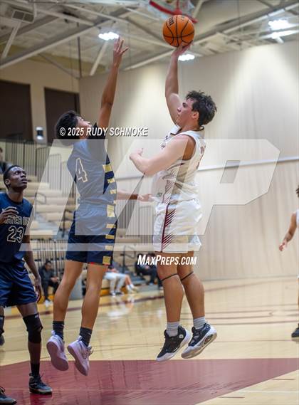 Thumbnail 1 in Mater Dei Catholic vs Mission Hills (CIF SDS Division 1 Round 1) photogallery.