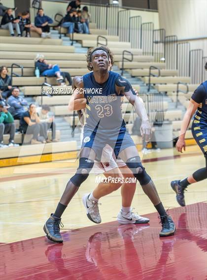 Thumbnail 3 in Mater Dei Catholic vs Mission Hills (CIF SDS Division 1 Round 1) photogallery.