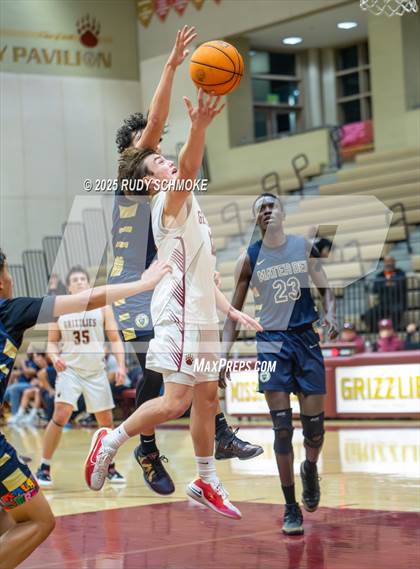 Thumbnail 3 in Mater Dei Catholic vs Mission Hills (CIF SDS Division 1 Round 1) photogallery.