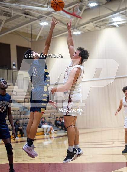 Thumbnail 2 in Mater Dei Catholic vs Mission Hills (CIF SDS Division 1 Round 1) photogallery.