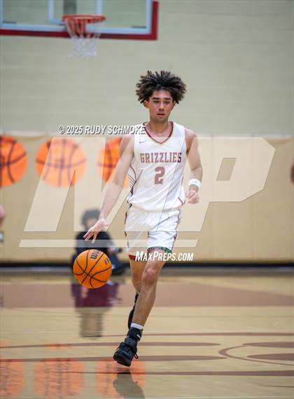 Thumbnail 2 in Mater Dei Catholic vs Mission Hills (CIF SDS Division 1 Round 1) photogallery.