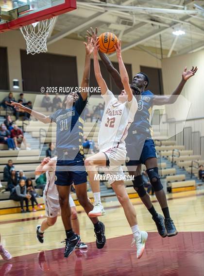 Thumbnail 2 in Mater Dei Catholic vs Mission Hills (CIF SDS Division 1 Round 1) photogallery.