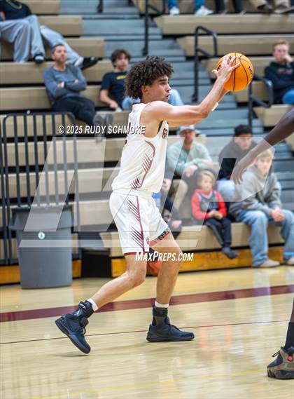 Thumbnail 3 in Mater Dei Catholic vs Mission Hills (CIF SDS Division 1 Round 1) photogallery.