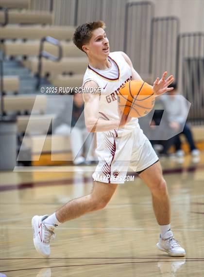 Thumbnail 3 in Mater Dei Catholic vs Mission Hills (CIF SDS Division 1 Round 1) photogallery.