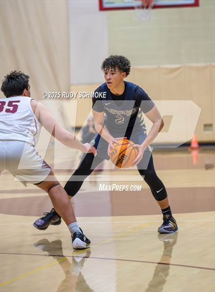 Thumbnail 3 in Mater Dei Catholic vs Mission Hills (CIF SDS Division 1 Round 1) photogallery.