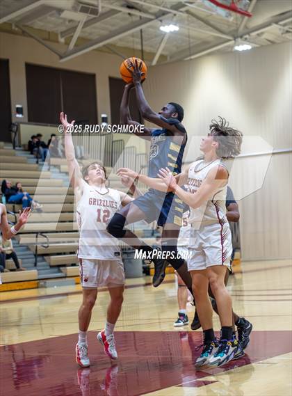 Thumbnail 3 in Mater Dei Catholic vs Mission Hills (CIF SDS Division 1 Round 1) photogallery.