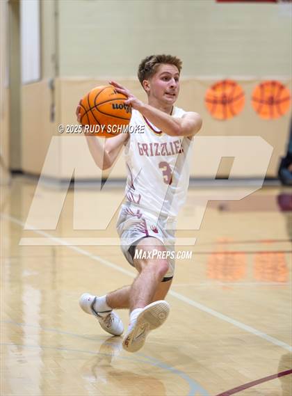 Thumbnail 3 in Mater Dei Catholic vs Mission Hills (CIF SDS Division 1 Round 1) photogallery.